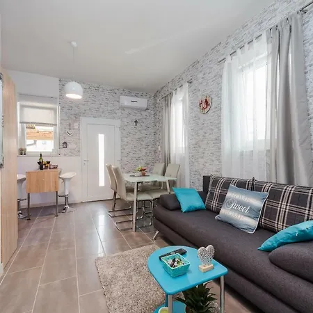 Little House Apartment